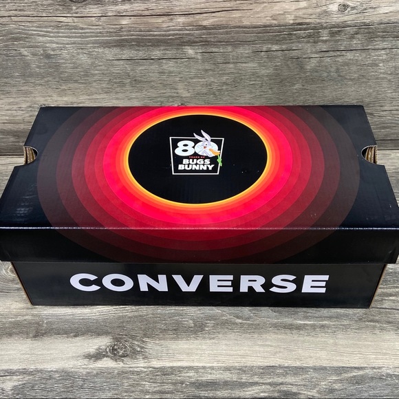 New Converse X Bugs Bunny Chuck Taylor Hi Shoes - Picture 10 of 11